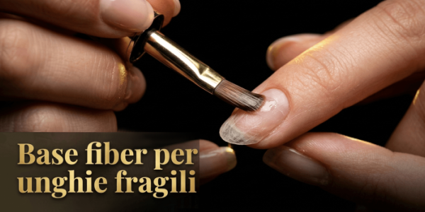 Base fiber per unghie fragili: come applicarla senza sollevamenti